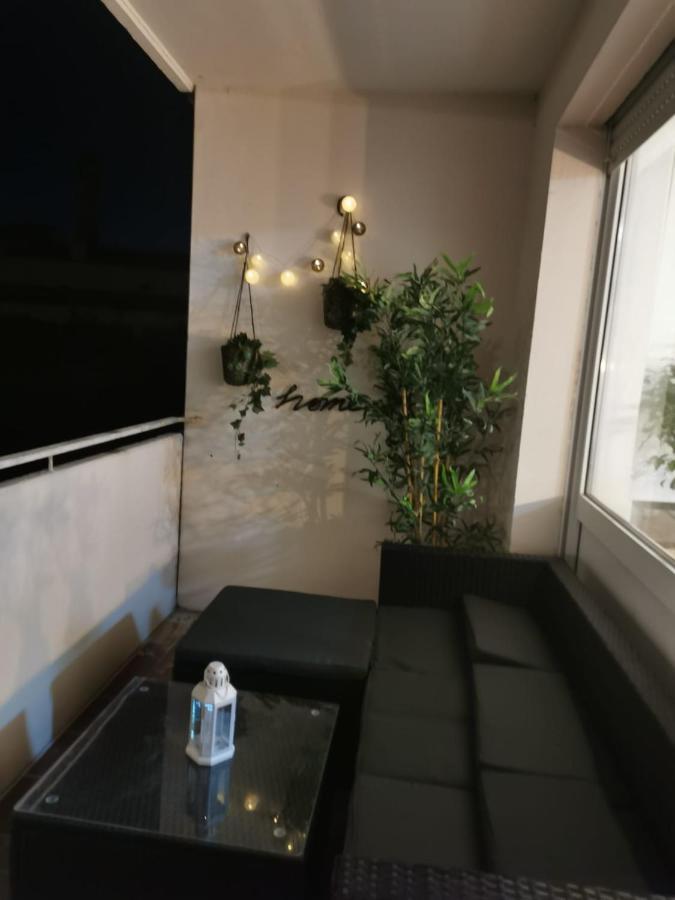 Frisch Sanierte Ferienwohnung 2 Min Vom Suedstrand - Balkon - Pay Tv فيلهلمسهافن المظهر الخارجي الصورة